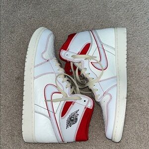 Jordan retro 1 phantom